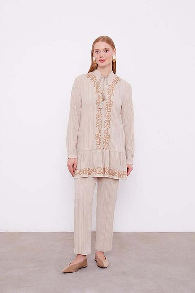 Levidor Stone Embroidery Detailed Set