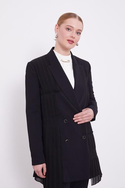 Levidor Siyah Plise Şifonlu Ceket Takım