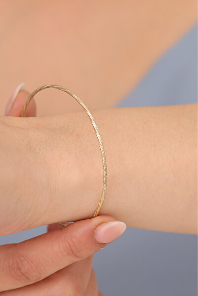 Nox Jewelry 925 Ayar Altın Mikron Kaplama Burgulu Ajda Gümüş Bilezik - BV00103