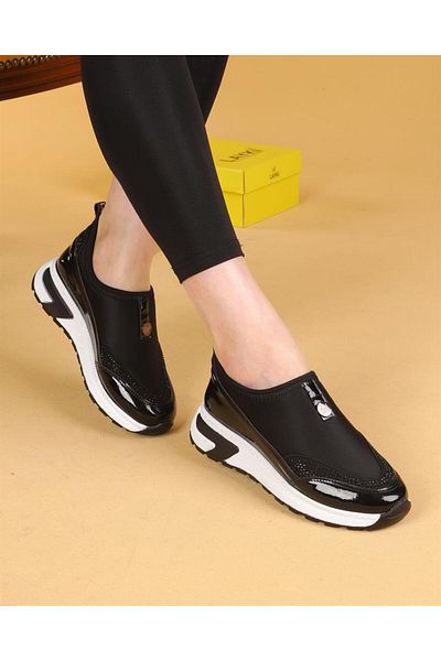 layki Vidor Black Colored Parachute Fabric Stone Walking Shoes