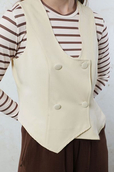 ZÜLAYS Stone Colored Deep Collar Vest