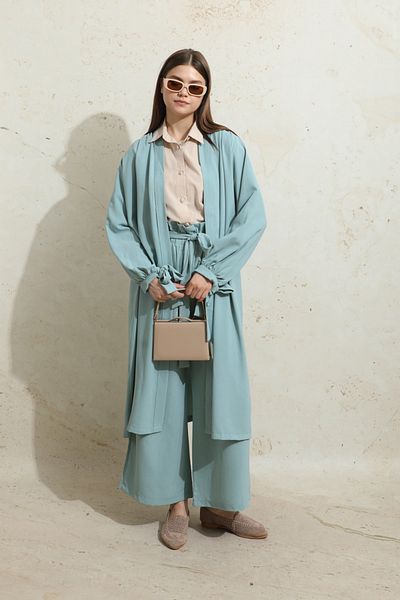 ZÜLAYS Turquoise Shoulder Detailed Abaya Double Set