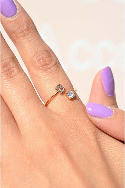 Sacce Scarves&Accessories Letter Ring B - Stylish and Convenient Design