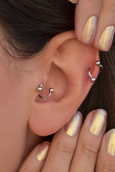 Sacce Scarves&Accessories 8 mm Curved Steel Spiral Piercing - Silver Color Tragus Helix Cartilage Lip