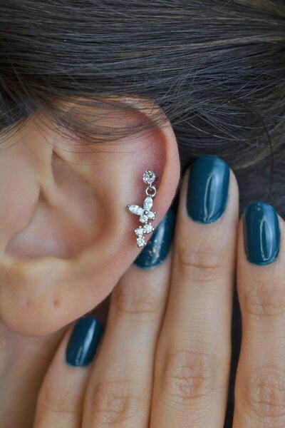 Sacce Scarves&Accessories Kelebek Sallantılı Helix Kıkırdak Piercing