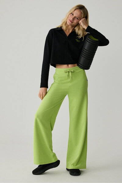 Urban Beat TIJINA Urban Beat - Πράσινο Φιστίκι, Γυναικείο Φούτερ Relaxed Fit, Φαρδύ πόδι με ελαστική μέση