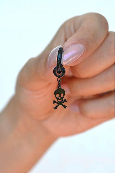 Sacce Scarves&Accessories Men's Black Steel Hoop Earrings - Skull Charm