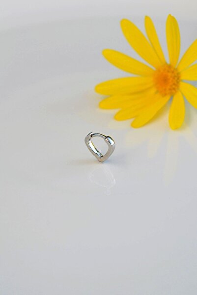 Sacce Scarves&Accessories Gümüş Renkli Kalp Model Tragus Piercing Helix Kıkırdak Lob Küpesi