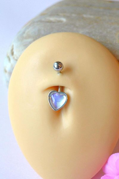 Sacce Scarves&Accessories Lightweight and Minimal Design - Heart Model Steel Belly Piercing with Reflective Stone