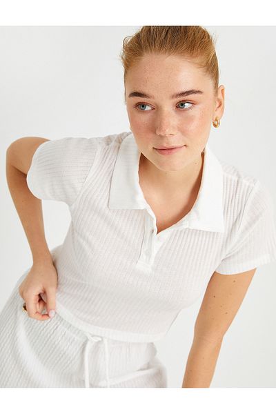 Koton Crop Knitwear T-Shirt Buttoned Polo Neck