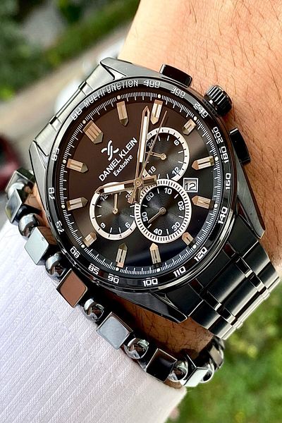 Daniel Klein Stainless Steel Band Functions Active Men Wristwatch 3 Atm Waterproof