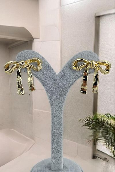 TRENDTAKI   Elegant Gold Closed Earrings 00176