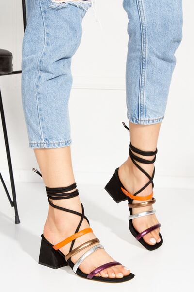 derithy Туфлі на підборах Tonela - чорні замшеві - byc1401