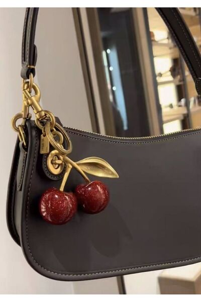 Lumiera Kirazlı Çanta Charmı | Çanta Aksesuarı