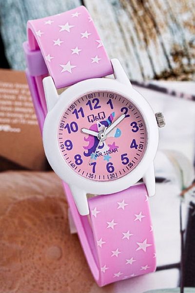 Q&Q Powder White Unicorn and Starry Waterproof Numeral Girl's Wristwatch