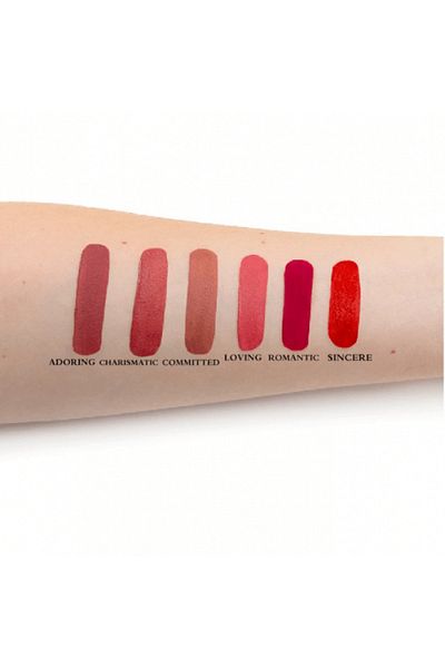 the balm مجموعة من 6 قطع صغيرة - أحمر شفاه سائل Meet Matte Hues من TheBalm - المجلد 06
