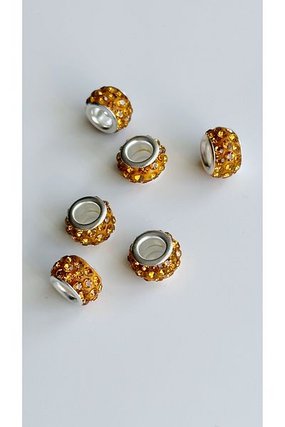 Âlâ Atelier 1 Piece Amber Color Stone Charm