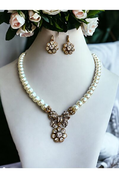 FAYRA ACCESSORIES Papatya Sallantılı Fiyonk Figür İnci Kolye ve Küpe Seti