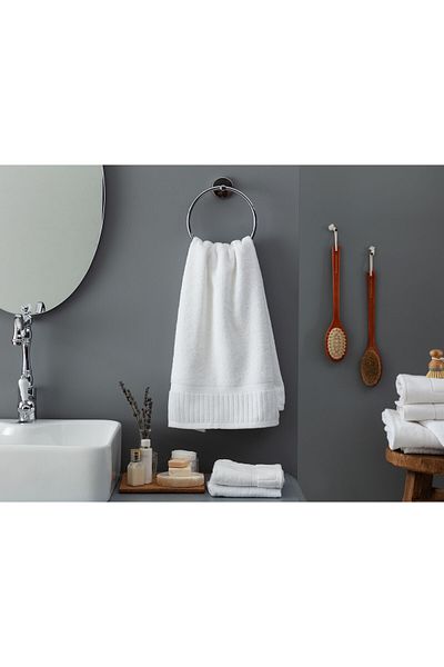 Madame Coco Piano Dobby Face Towel - Hotel Collection