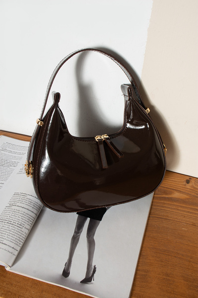 thegirlhouse Women's Shoulder Bag with Patent Leather, Special Gold Metal Loc...