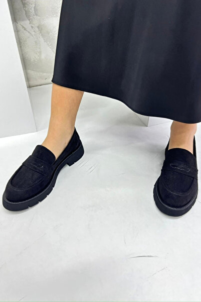 inizio Чорні жіночі лофери P103