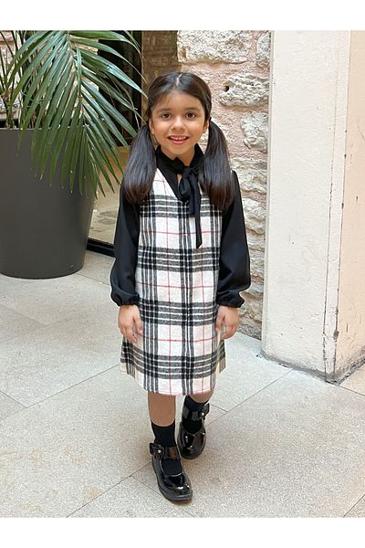 KÜÇÜĞÜM BUTİK Black-White Plaid Girl's Winter V-Neck Gilet Dress