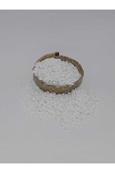 Tasarım أزرار بوليستر منقوشة باللون الأبيض الفاتح قطر 1 سم 50 قطعة.