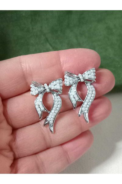 mos&more Silver Pearl Bow Design Women's Earrings
