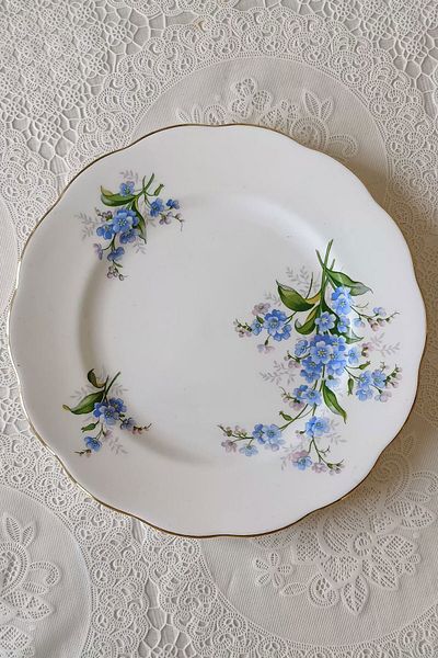 Royal Albert Forget Me Not Vintage Cake Plate 16 cm
