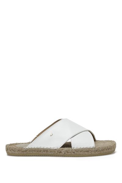 Nine West Cico 3fx Białe Płaskie Kapcie Damskie
