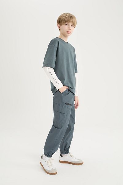 DeFacto بنطال باراشوت للأولاد بأرجل مطاطية وجيوب D8526a825sp