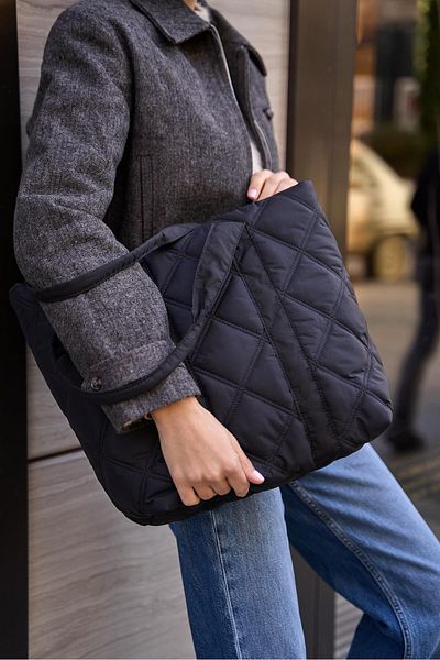 Madamra Schwarze Pufftasche für Damen mit Steppmuster