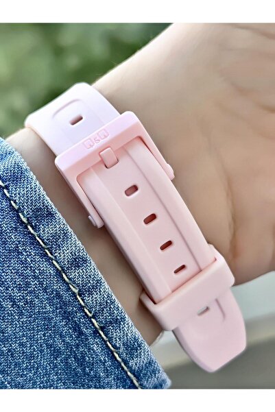 Q&Q Women's Waterproof Plastic Cord Wristwatch