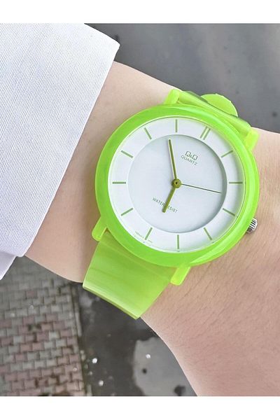 Q&Q Women's Waterproof Plastic Cord Wristwatch