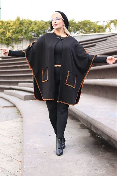 Mezure Thick Poncho Three Thread Large Size Women's Clothing