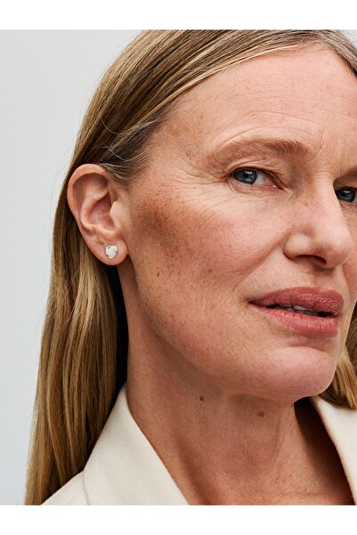 Pandora Açan Beyaz Gül Çivi Küpeler