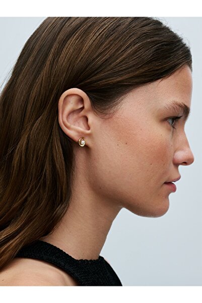 Pandora Doğal Şekilli Oval ve İşlenmiş Tatlı Su Kültür İncisi Çivi Küpeler