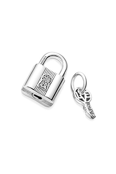 Pandora Kilit ve Anahtar Sallantılı Charm