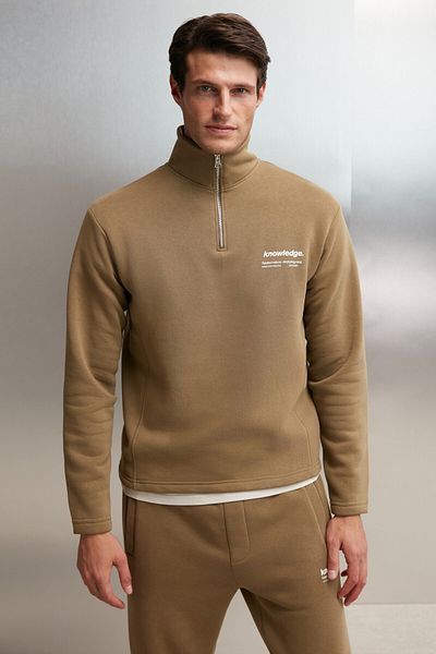 GRIMELANGE Pánská mikina Halden Fleece s vnitřním stojáčkem Poloviční zip Potisk Detailní běžná khaki mikina