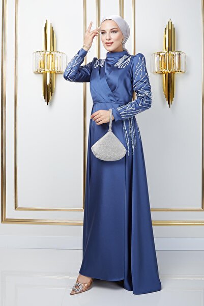 Olcay Szatén estélyi ruha - flitterekkel és strasszokkal, K. AKCIÓ 1660