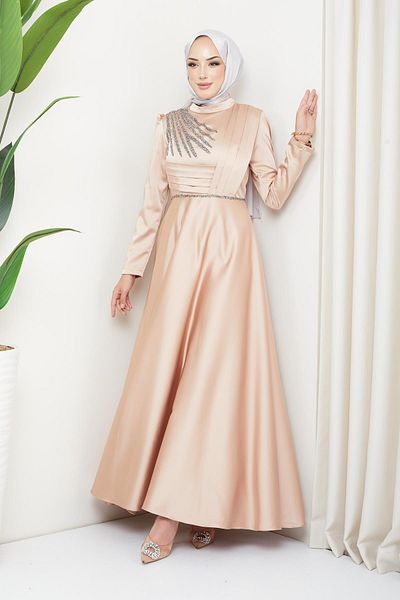 Olcay Satin-Abendkleid mit Falten und Perlendetail auf der Vorderseite KAMEL 1624