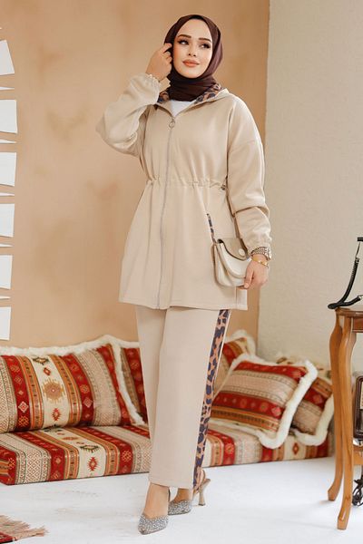 Neva Style طقم حجاب سكوبا باللون البيج - بسحاب 12741BEIGE