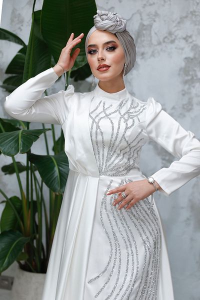 Neva Style فستان سهرة من الساتان الحجاب Ecru مع ذيل 4303e