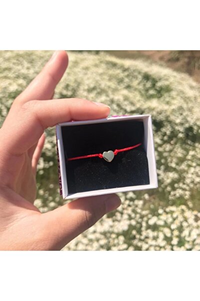 Tralles Takı Kalpli Kırmızı Ipli Makrome Kilitli Bileklik