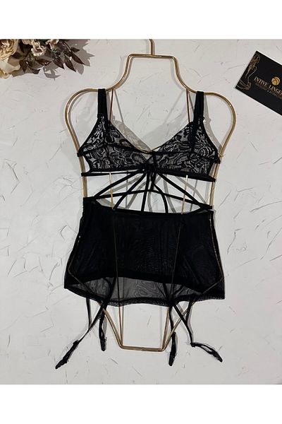 İntive Lingerie Νυχτικό Intive Fantasy με κομμένη μπροστινή λεπτομέρεια, διαφανή φούστα και δαντέλα με καλτσοδέτα