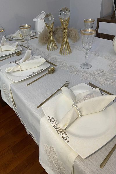 İnciShop Cream Laced Tableware Set 26 Pieces: Tablecloth, Runner, Napkin, Ring Set
