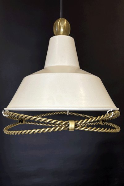 Krea Lighting Krem Beyaz Eskitme Retro Metal Gold Burgu Detaylı Sarkıt Avize