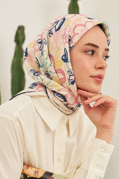 İpekhan Ecru Cotton Viscose Pastel Scarf Model