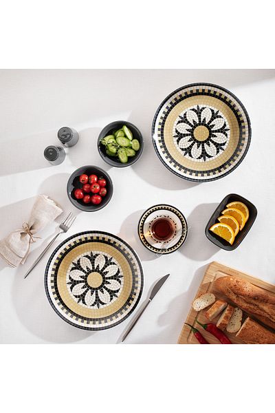 Schafer Meghan 32 Prc Breakfast Set