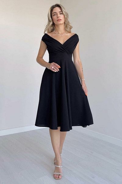 Trendyol Collection Schwarzes, gewebtes Midi-Abendkleid in A-Linie für die Nacht, Abschlusskleid TPRAW25EL00183